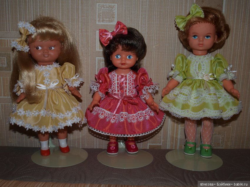 Бантики, чулочки, платьица, или как мне помогли одеть моих любимиц