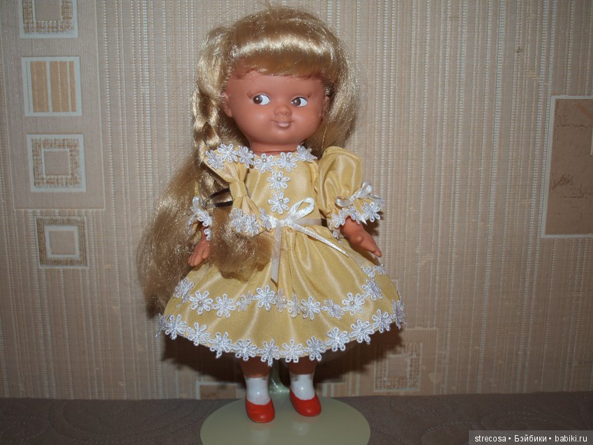 Бантики, чулочки, платьица, или как мне помогли одеть моих любимиц