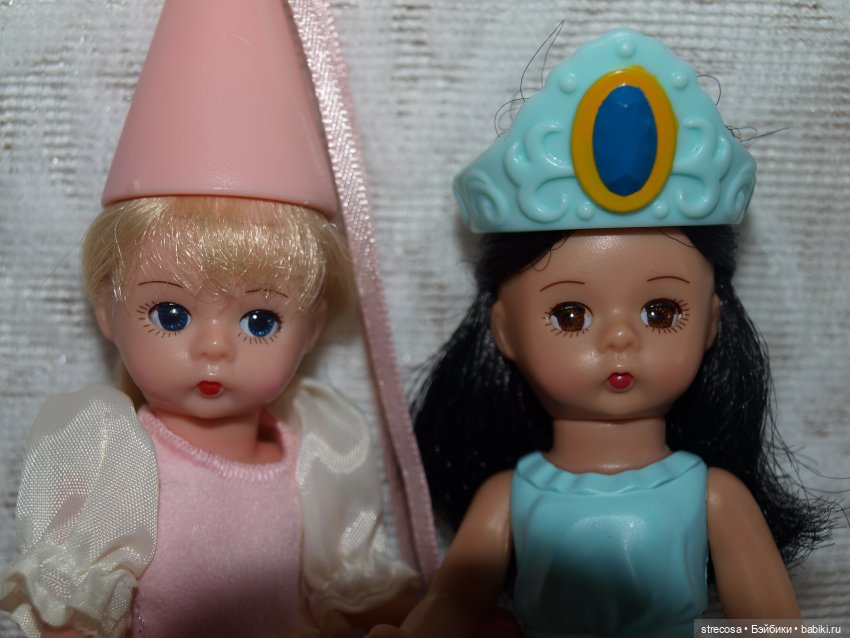 Такие одинаковые разные куколки