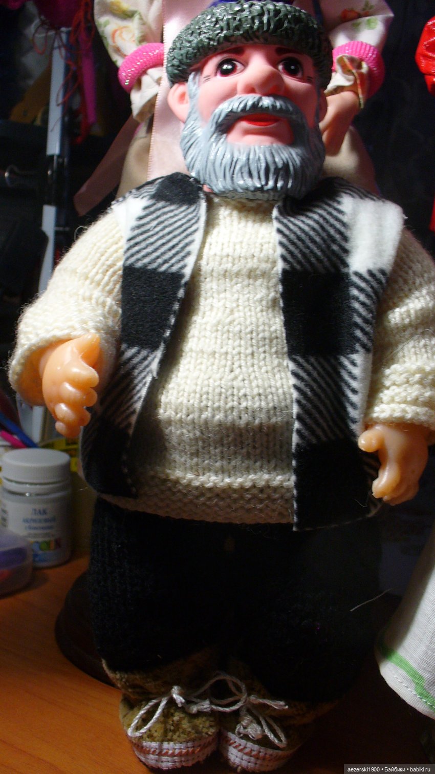 Бабушка рядышком с дедушкой (фото 4)