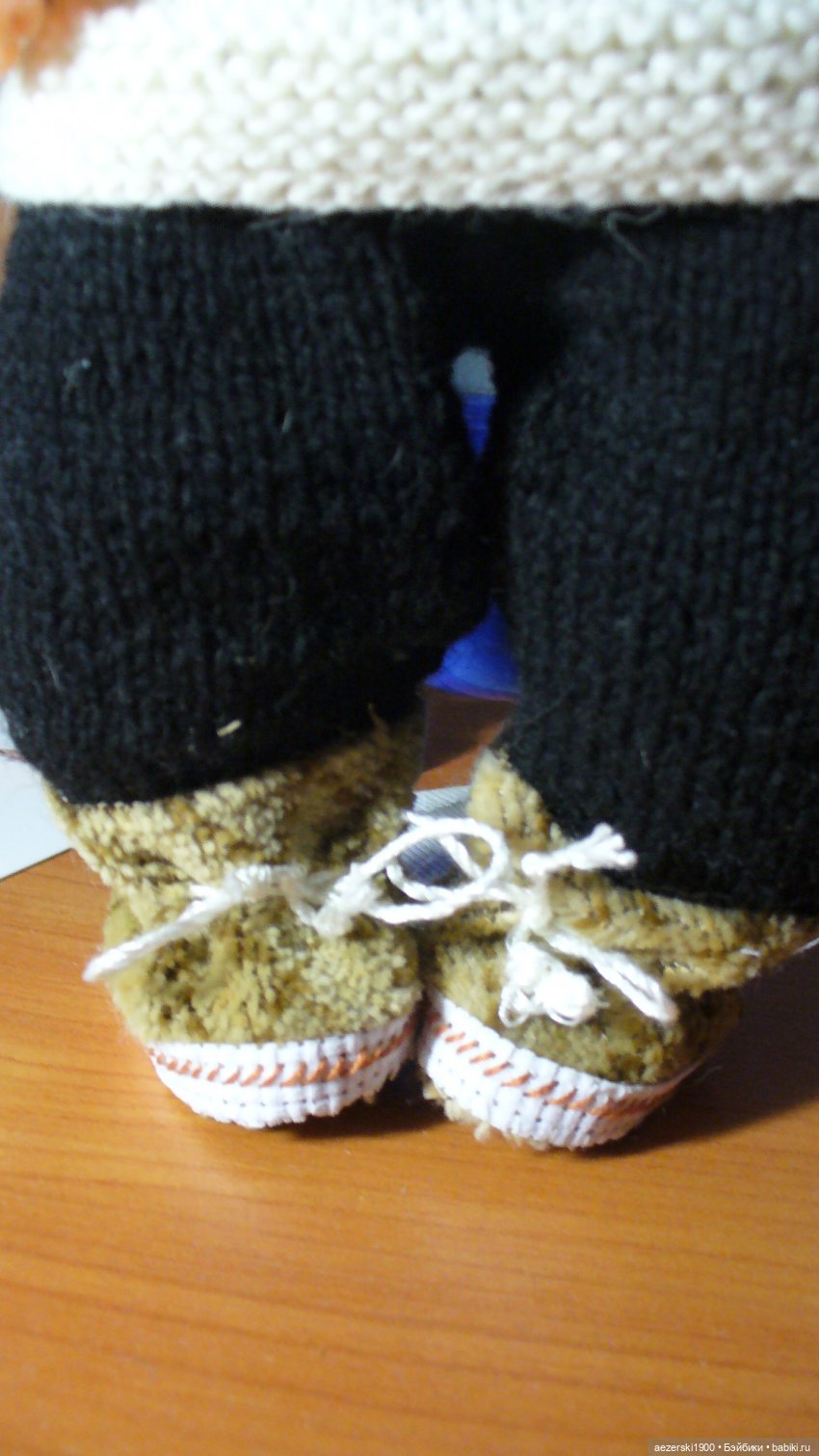 Бабушка рядышком с дедушкой (фото 2)