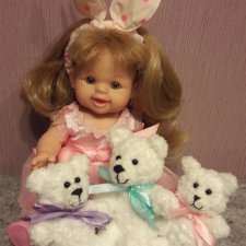 Куклы тоже любят плюшевых мишек. Игрушка вязанная крючком