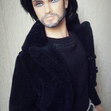 Красивый мужчина на радость дамам