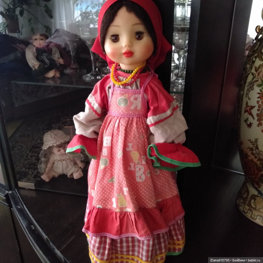 Сколько же их должно быть в линейке. Куклы 8 Марта -этнические костюмы (фото 6)