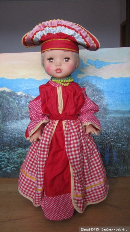 Сколько же их должно быть в линейке. Куклы 8 Марта -этнические костюмы (фото 8)