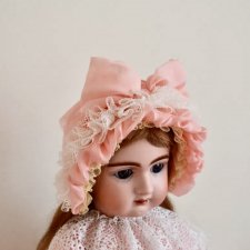 Боннет для антикварной куклы.