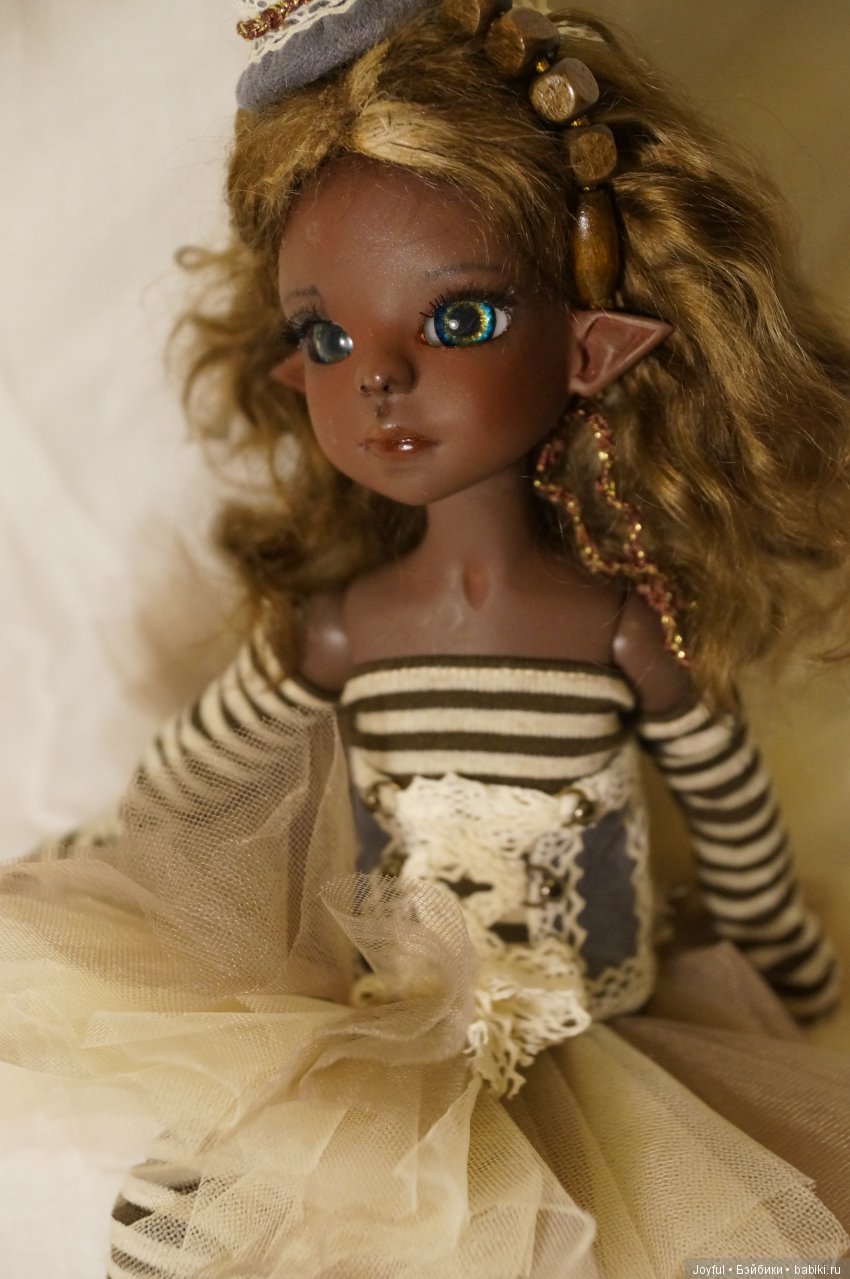 А у Никойи новый наряд хвастаемся (фото 2)