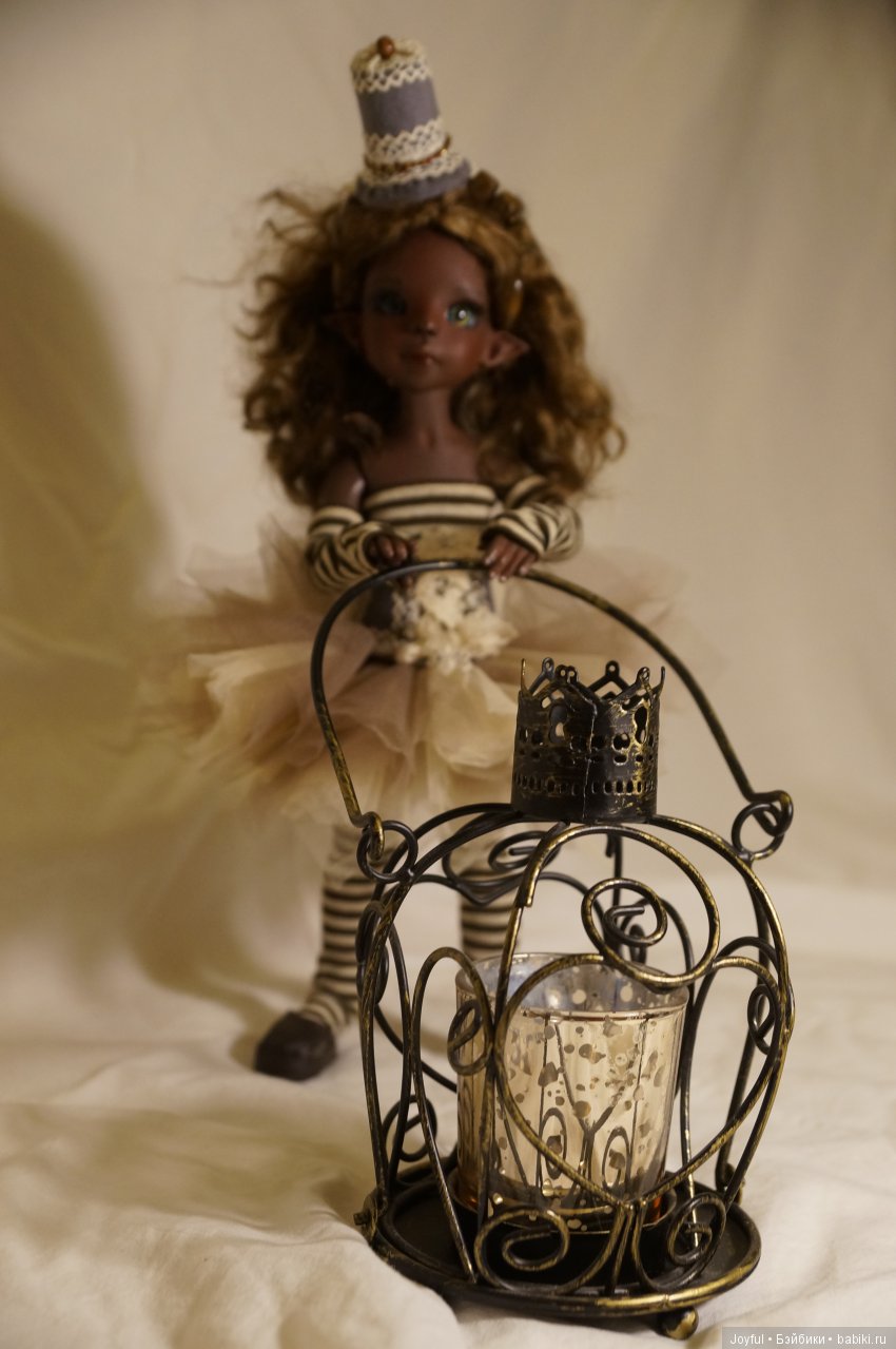 А у Никойи новый наряд хвастаемся