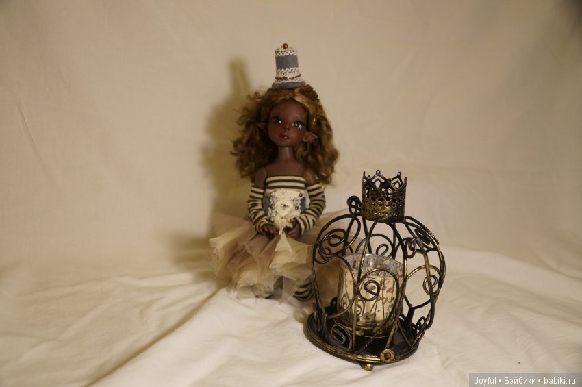 А у Никойи новый наряд хвастаемся