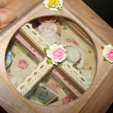 Маленькая шкатулка для ваших пупсят 1:12