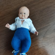 Винтажная малюсенькая немецкая кукла Schildkröt