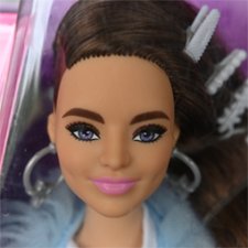 Barbie Extra Барби Экстра улыбашка с ямочками с крокодилом