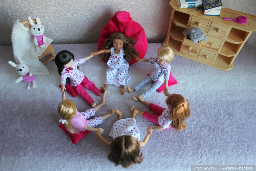 Пижамная вечеринка для Kruselings от Kathe Kruse