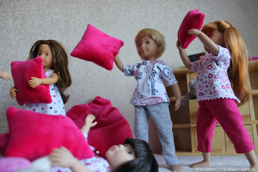 Пижамная вечеринка для Kruselings от Kathe Kruse