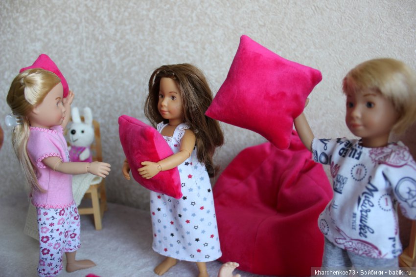 Пижамная вечеринка для Kruselings от Kathe Kruse