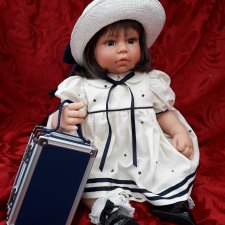 Маленькая леди"Travel with Teddy" от Lee Middleton