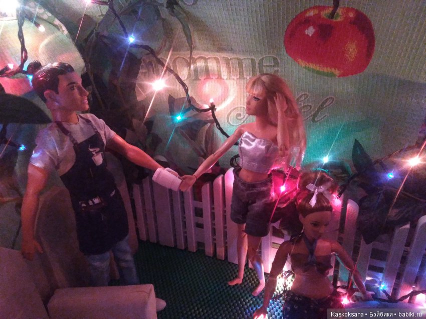 Шоу "Час с участницей конкурса красоты Мисс Бэйбики 2019" Час шестой. Роксана приглашает на вечеринку у бассейна