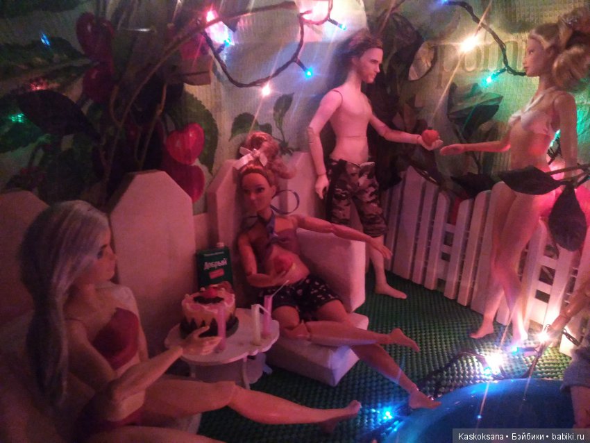 Шоу "Час с участницей конкурса красоты Мисс Бэйбики 2019" Час шестой. Роксана приглашает на вечеринку у бассейна (фото 9)