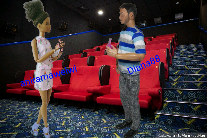 А не сходить ли нам в кино? Кинотеатр полон