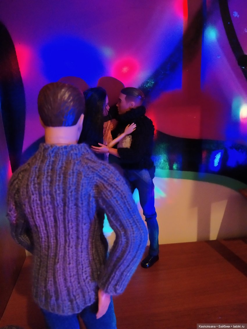 Мик и К. Часть 3 Подарок | Бэйбики Мик и К. Часть 3 Подарок — Кукольные фотоистории и сериалы: комиксы