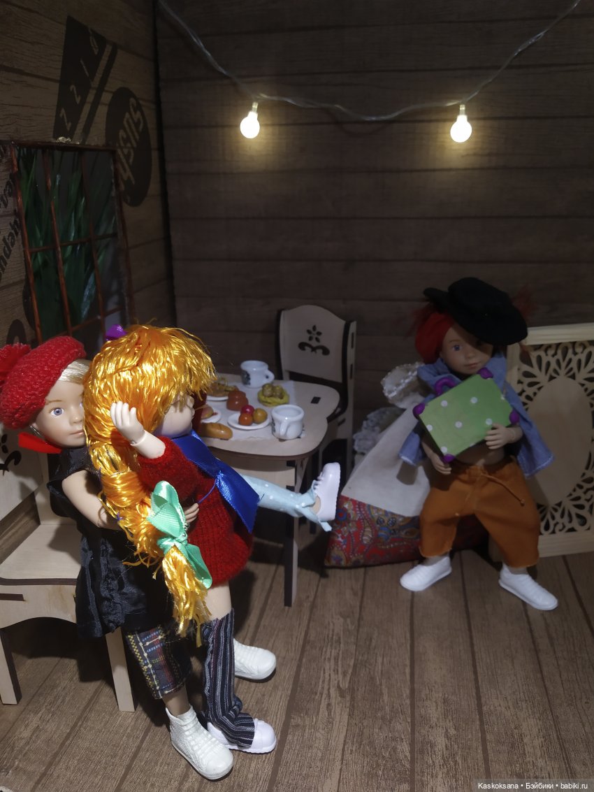 Пеппи Длинный-чулок. Как к Пеппи забираются воры