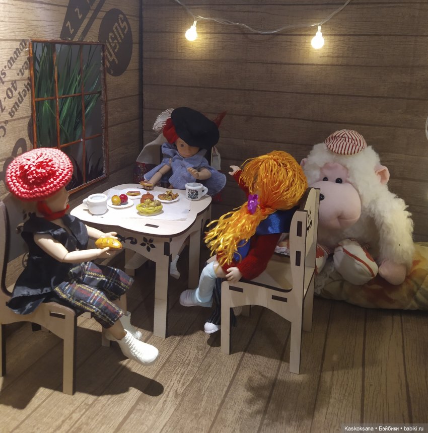 Пеппи Длинный-чулок. Как к Пеппи забираются воры