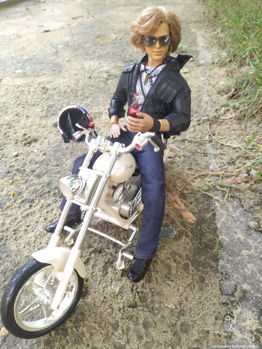 Альгис. Время выйти из тени