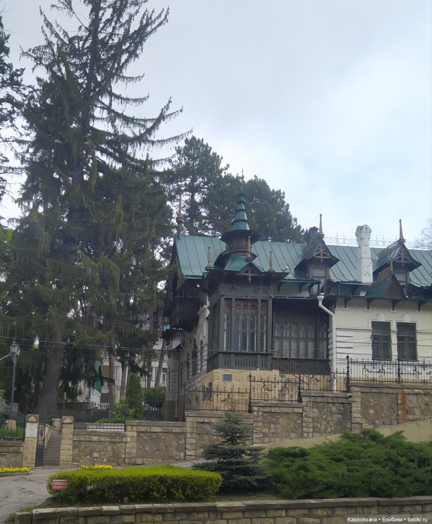 Кисловодские зарисовки. Нарзаны, архитектура, цветы