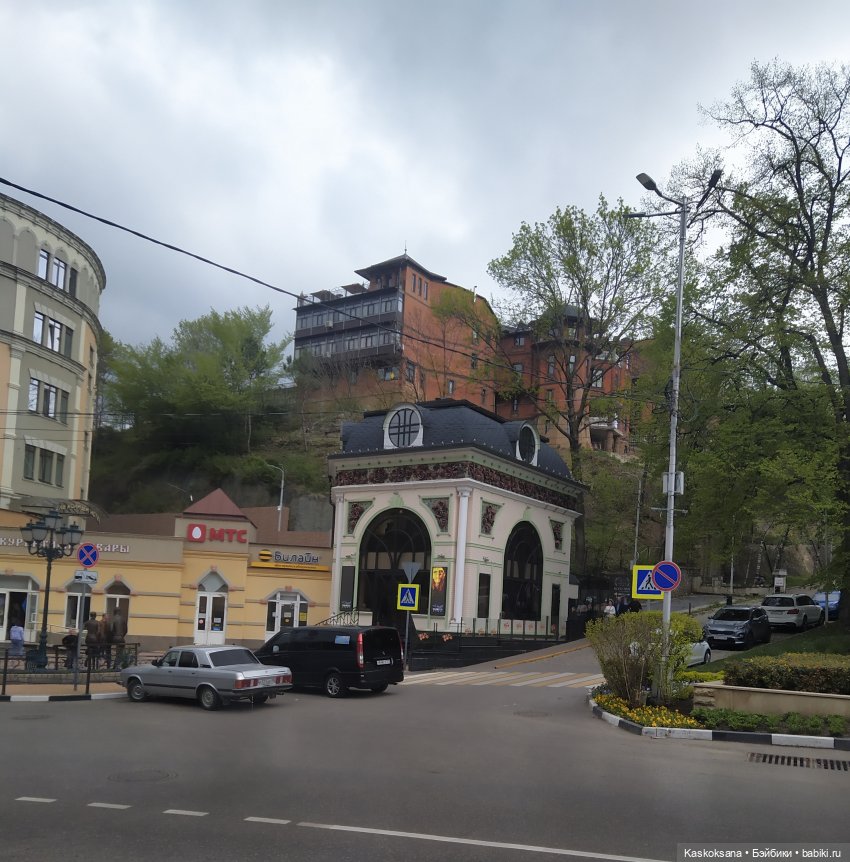 Кисловодские зарисовки. Нарзаны, архитектура, цветы