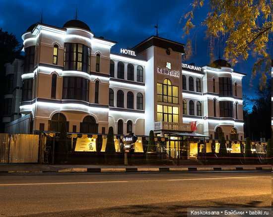 Кисловодские зарисовки. Нарзаны, архитектура, цветы