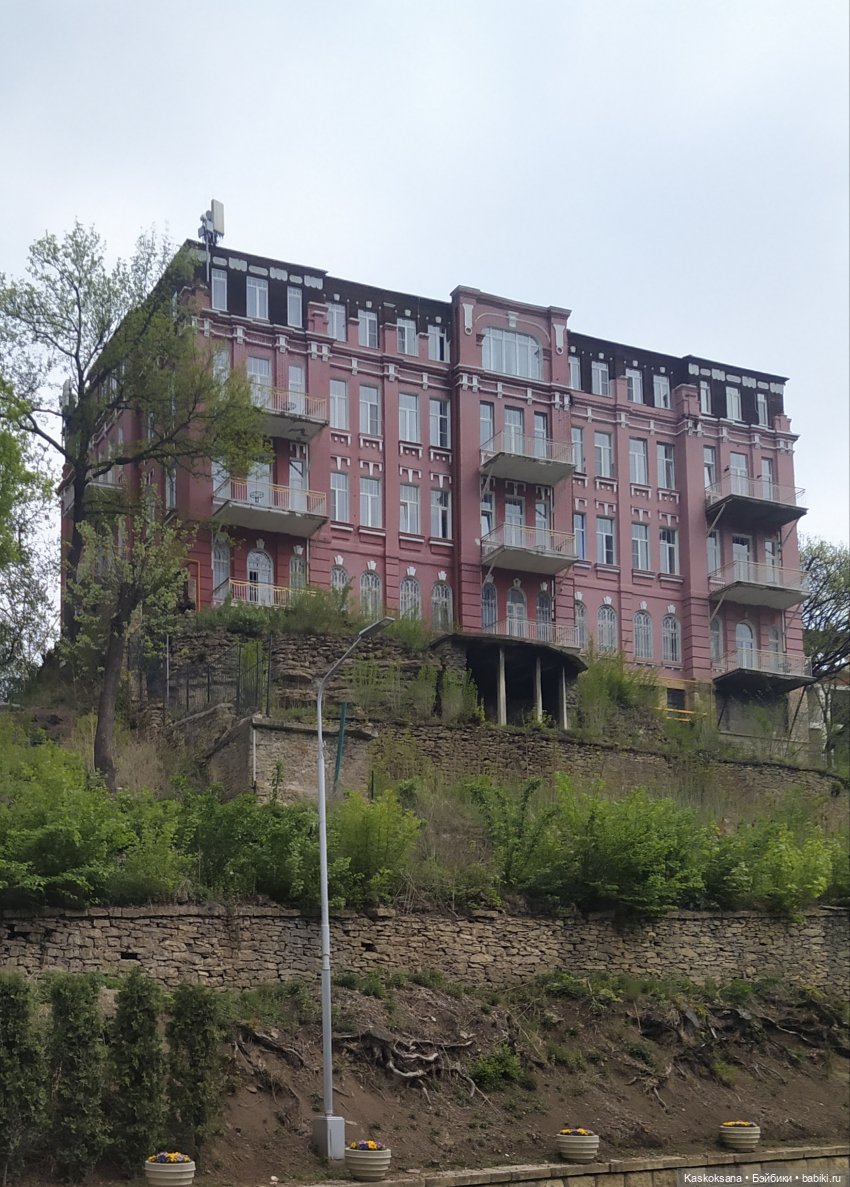 Кисловодские зарисовки. Нарзаны, архитектура, цветы