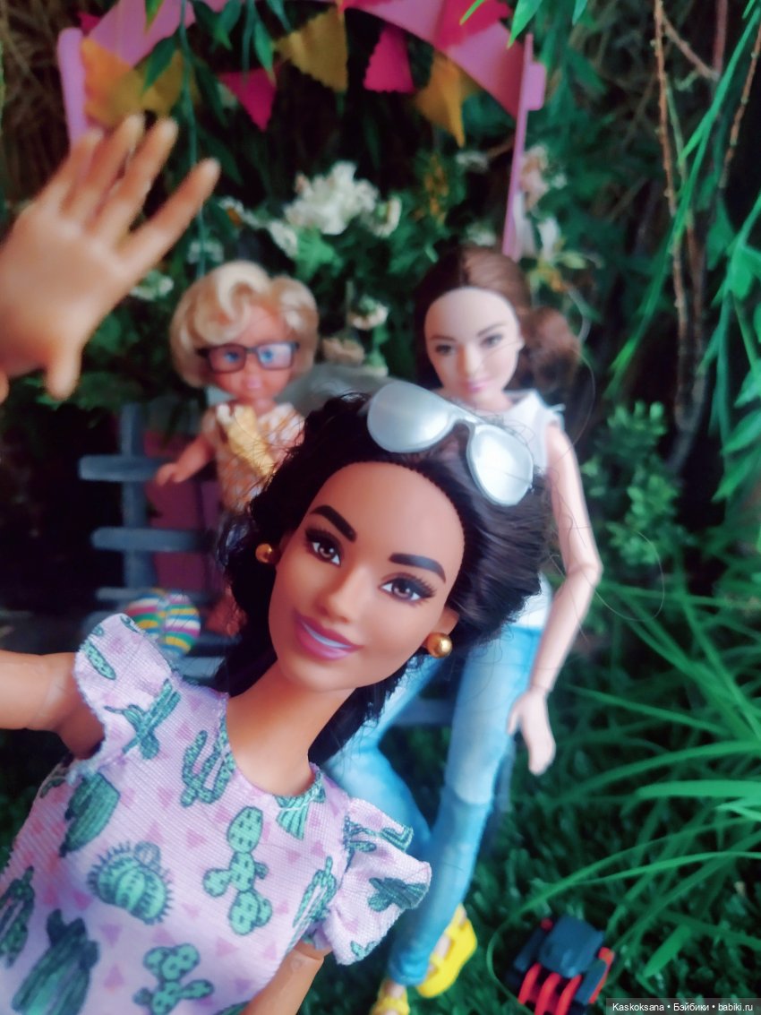 В PR студии "ягодки-цветочки"