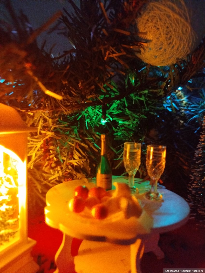 Анонс. Под елочкой — АвгустФест: фестиваль кукольных театров и спектаклей (фото 2)