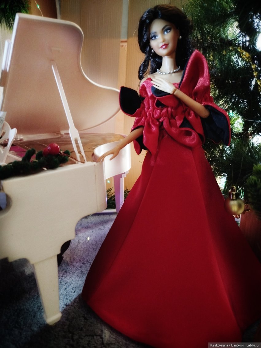 Рождественская песнь. Микаэла