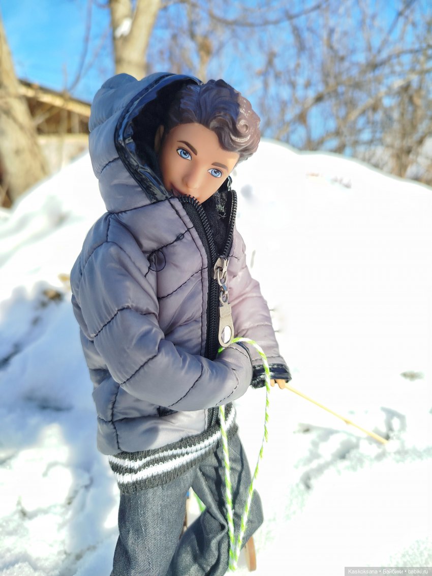 Зимняя прогулка Артема и Алены