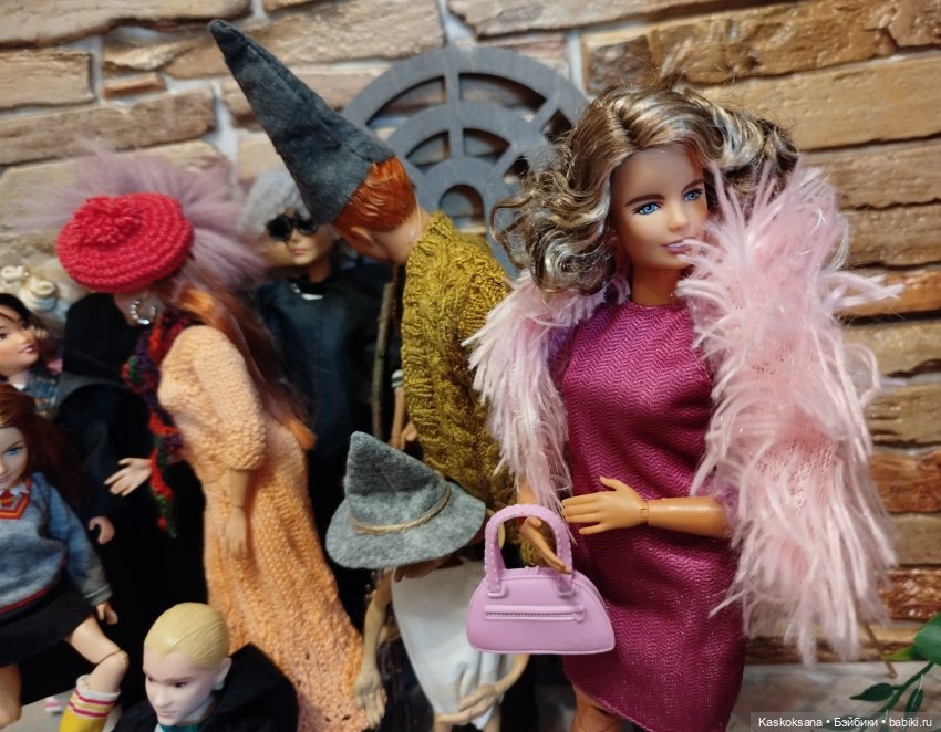 Веселая весна в Хогвартсе: в масках и без