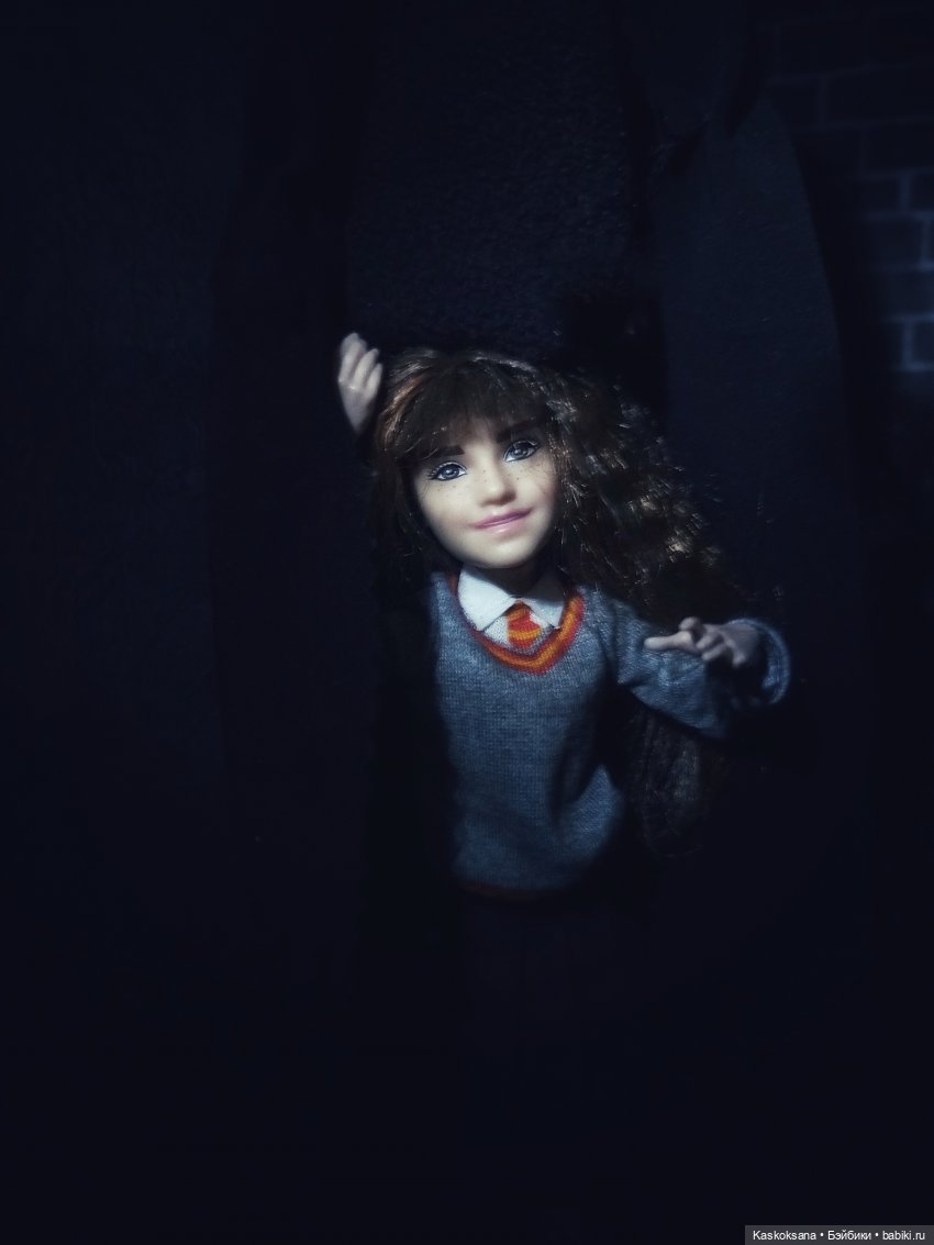 Веселая весна в Хогвартсе: в масках и без (фото 3)