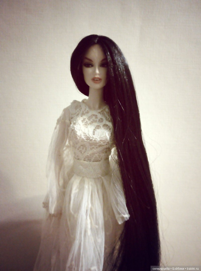 люси, вампирша, суспирия