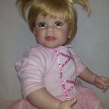 Подскажите как её зовут