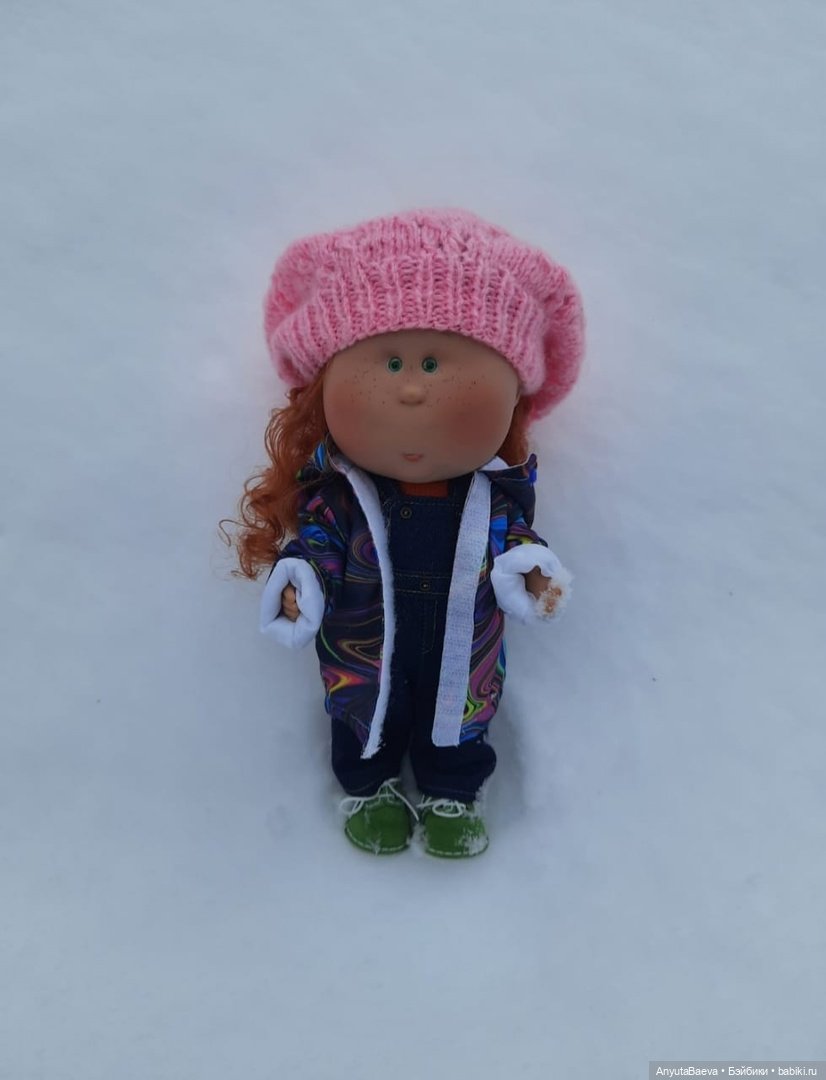 Снееееееееег — Куклы Nines d'Onil (Нинес): Миа (Mia) (фото 2)