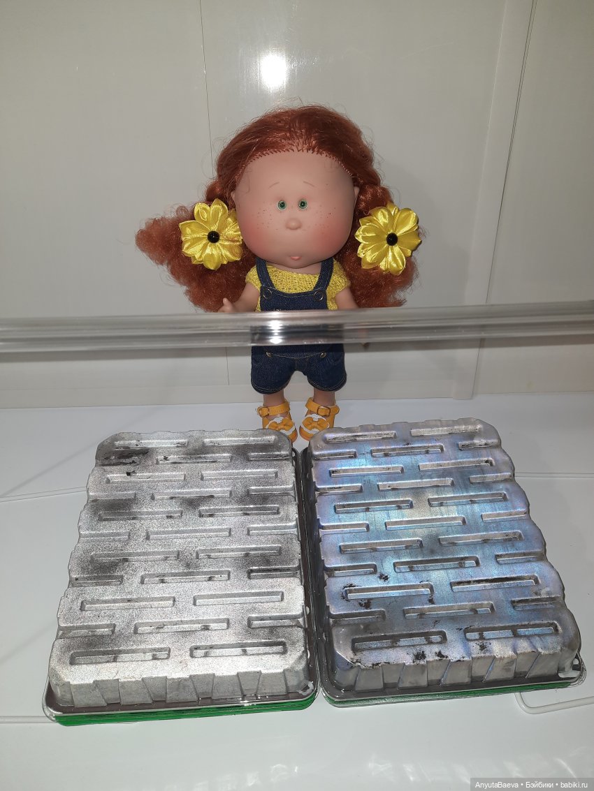 А теперь помидоры — Куклы Nines d'Onil (Нинес): Миа (Mia)