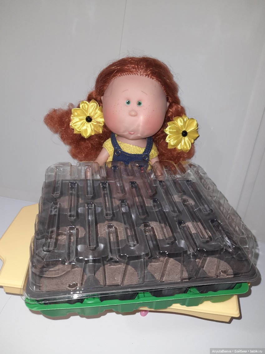 А теперь помидоры — Куклы Nines d'Onil (Нинес): Миа (Mia) (фото 9)