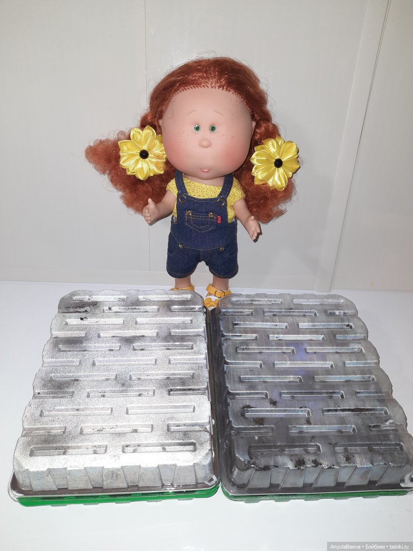 А теперь помидоры — Куклы Nines d'Onil (Нинес): Миа (Mia)