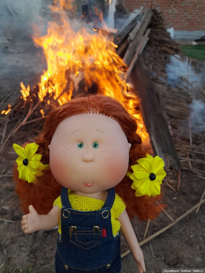 Суббота — Куклы Nines d'Onil (Нинес): Миа (Mia) (фото 8)