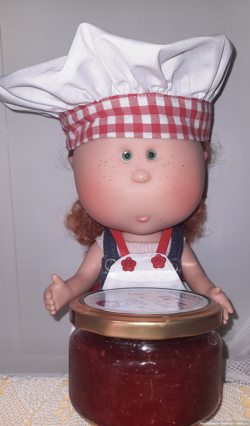 Икра красная, земляничная