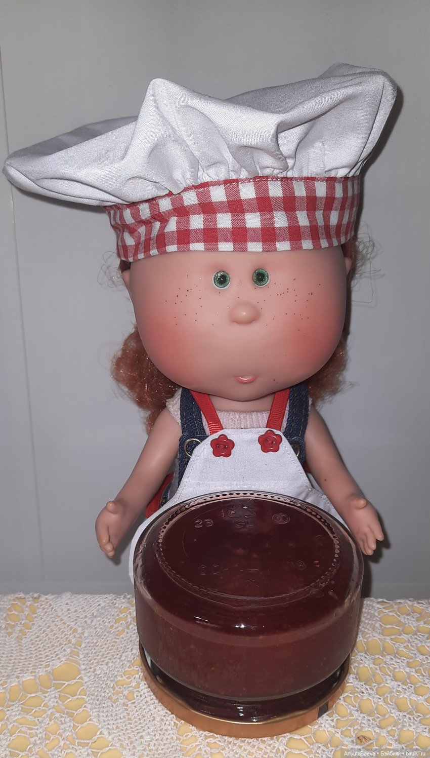 Икра красная, земляничная