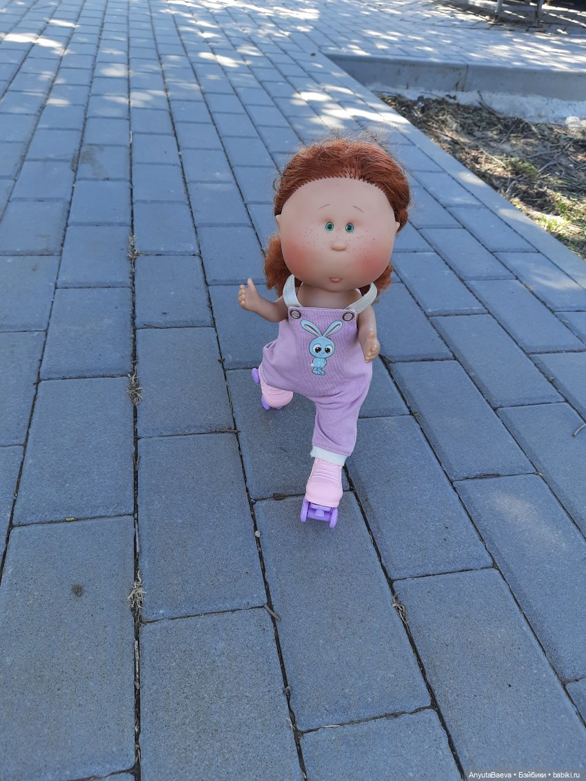 Маруся на спорте — Куклы Nines d'Onil (Нинес): Миа (Mia) (фото 2)