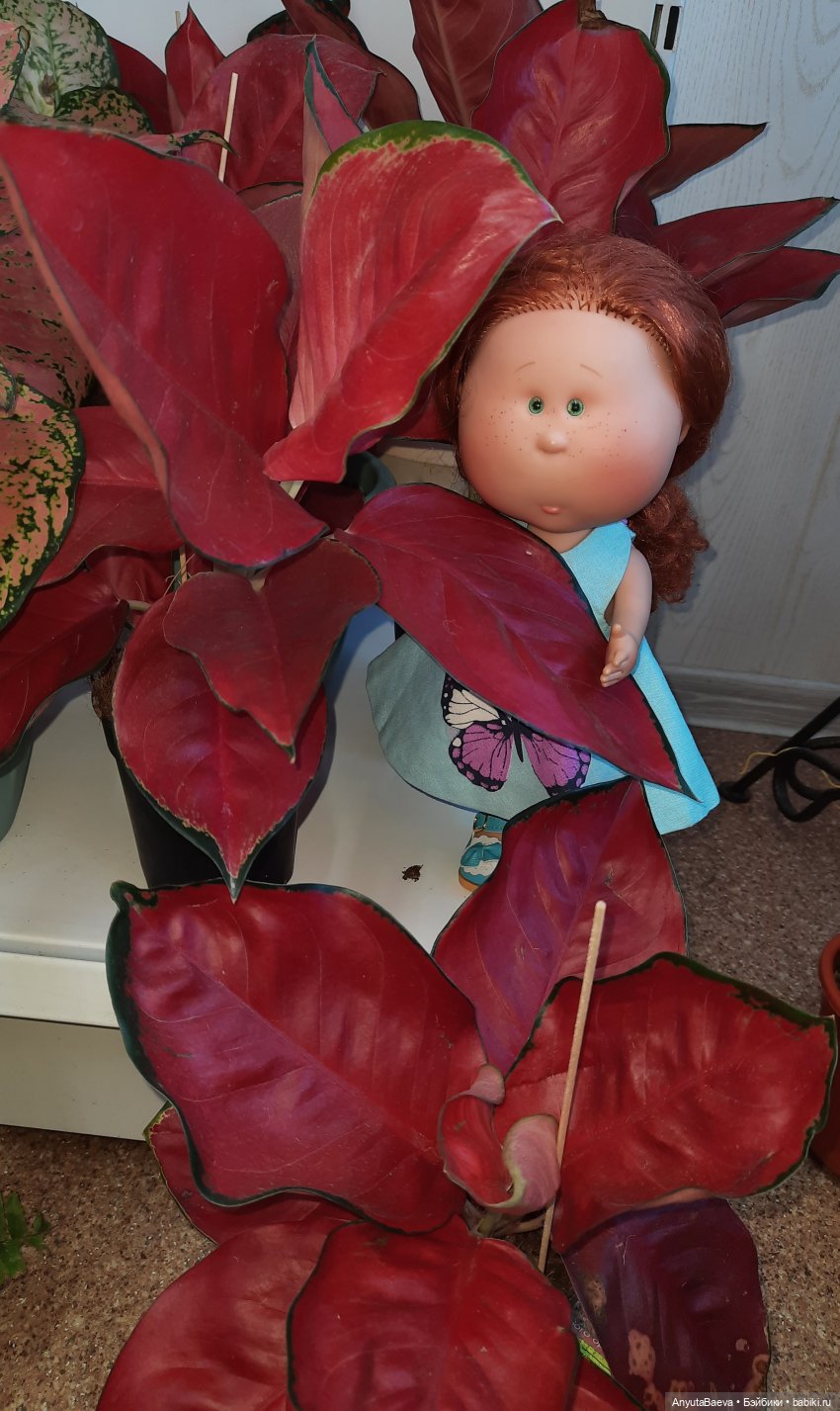 Мы ходили в магазин — Куклы Nines d'Onil (Нинес): Миа (Mia) (фото 4)