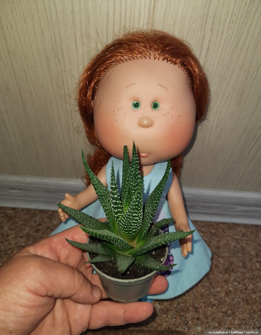 Мы ходили в магазин — Куклы Nines d'Onil (Нинес): Миа (Mia)