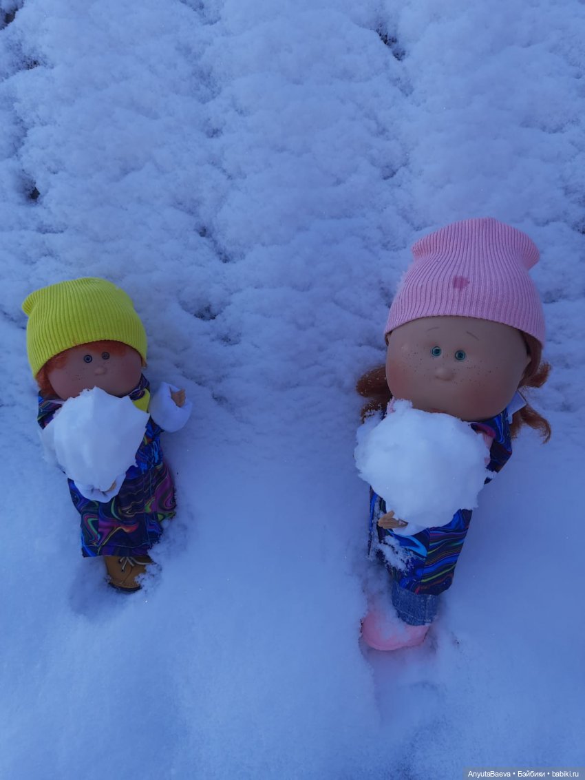 Новый год старый, а снег новый